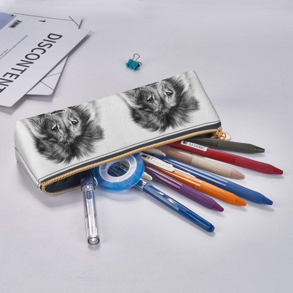 Astuccio a Forma di Leone per  - Lion Stationery & Office Supply(Kunshan)Co.Ltd recensione e prezzo